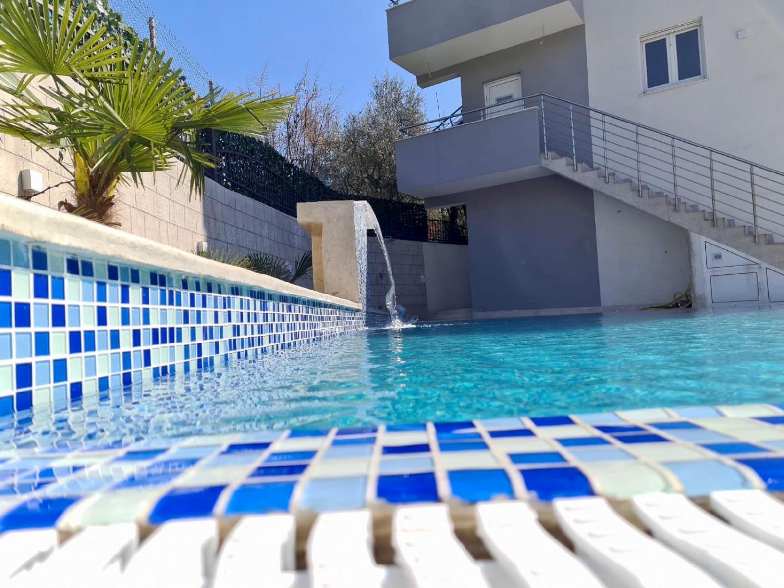 Villa Holiday Apartments Bar Exteriér fotografie